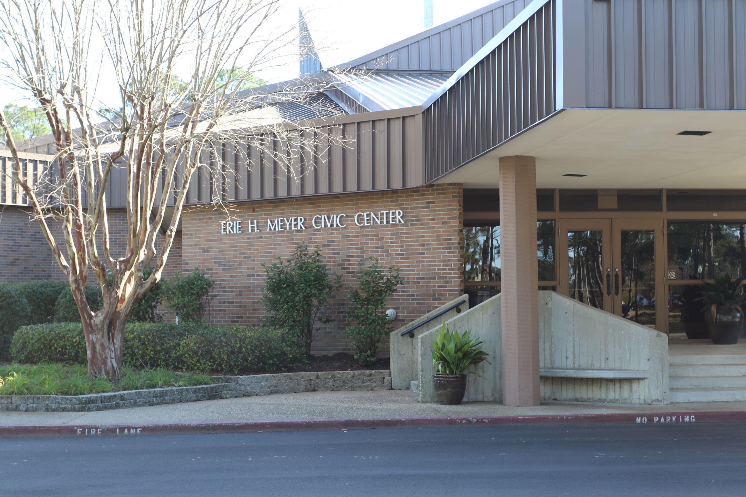 Erie H. Meyer Civic Center 