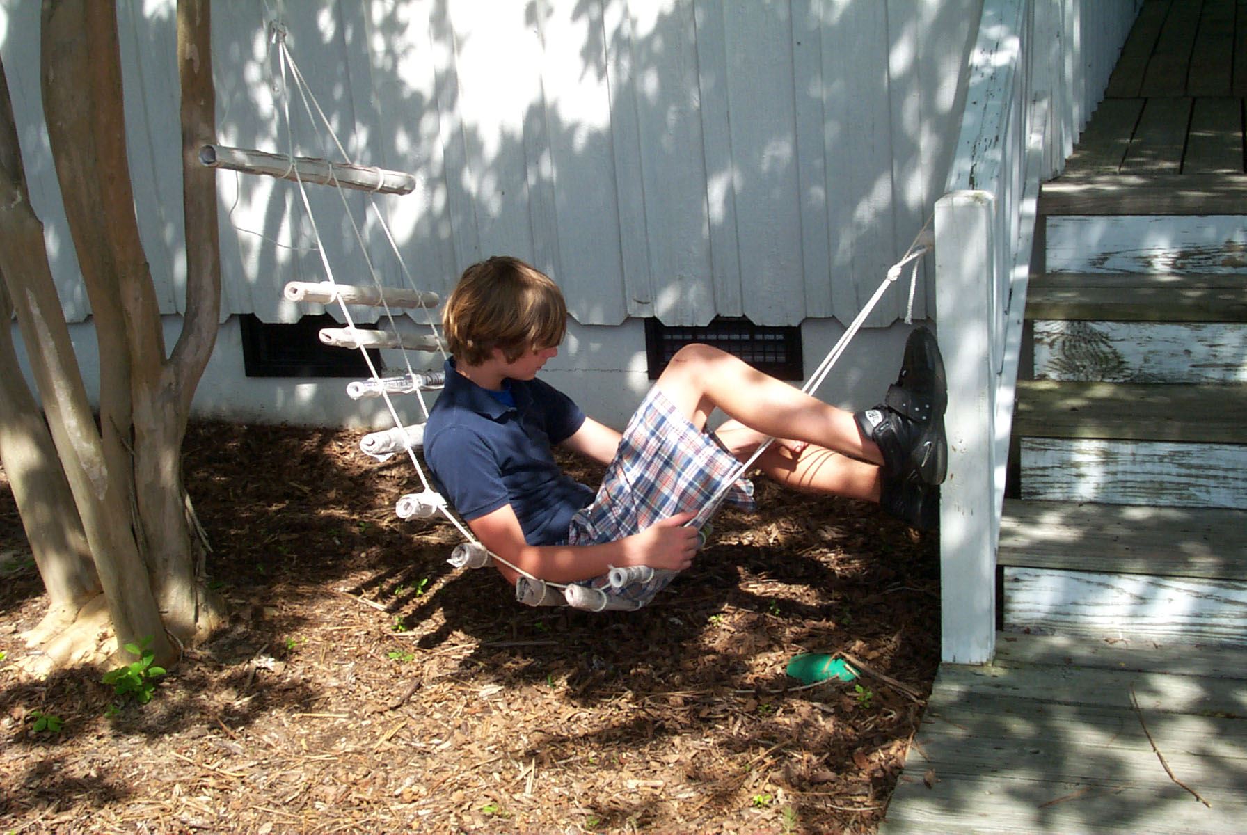 Spring Break 2009 Newspaper Hammock