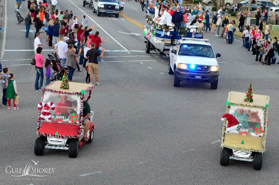 parade floats going down highway 59