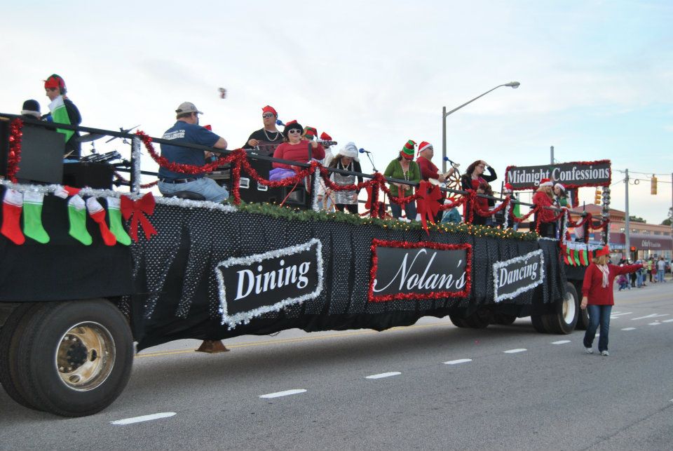 parade float on highway 59