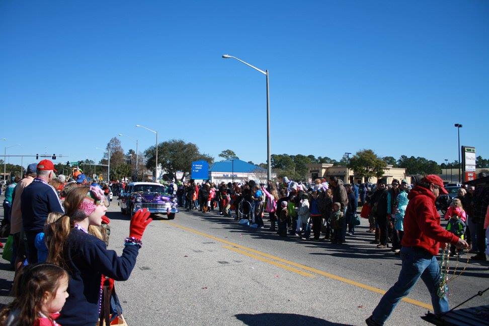 parade float making its way down Highway 59